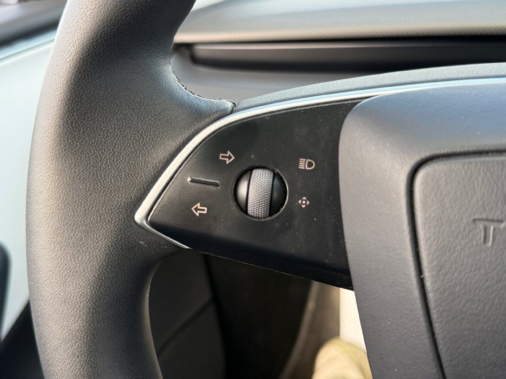 Used 2024 Tesla Model 3 Performance AWD/4WD image 13