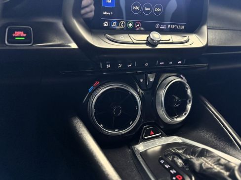 Used 2020 Chevrolet Camaro LT w/ RS Package image 28