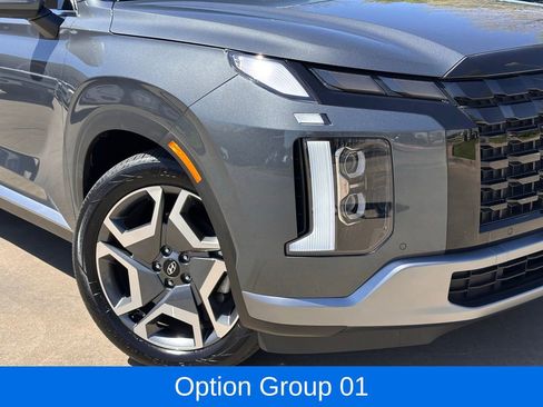 Used 2025 Hyundai Palisade Limited image 2