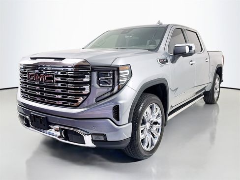 Used 2026 GMC Sierra 1500 Denali w/ Denali Reserve Package image 3