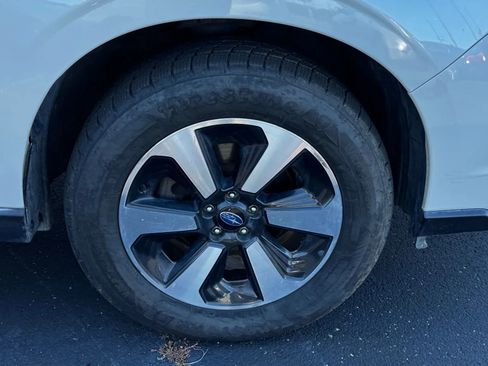 Used 2017 Subaru Forester 2.5i Premium w/ All-Weather Package image 29