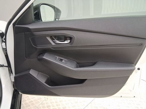 Used 2025 Honda Accord Sport image 76