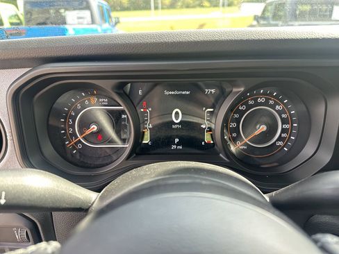 New 2025 Jeep Gladiator Willys image 19