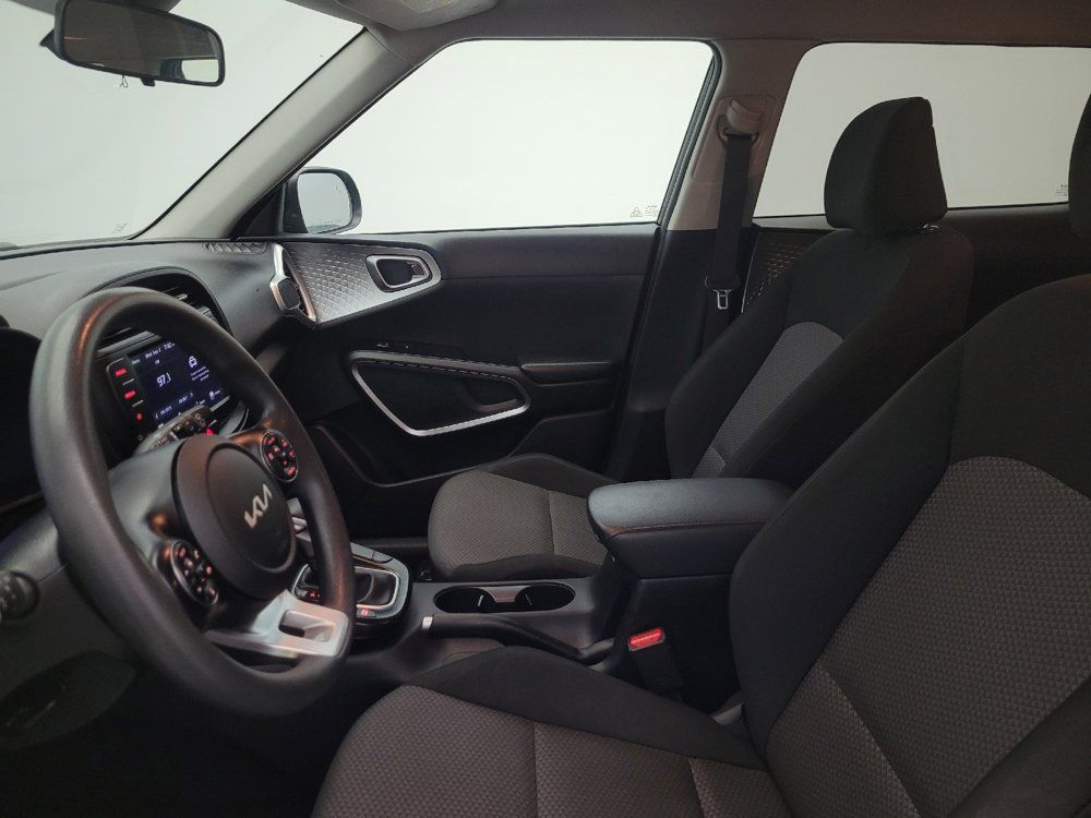 Used 2022 Kia Soul LX w/ Technology Package FWD image 17