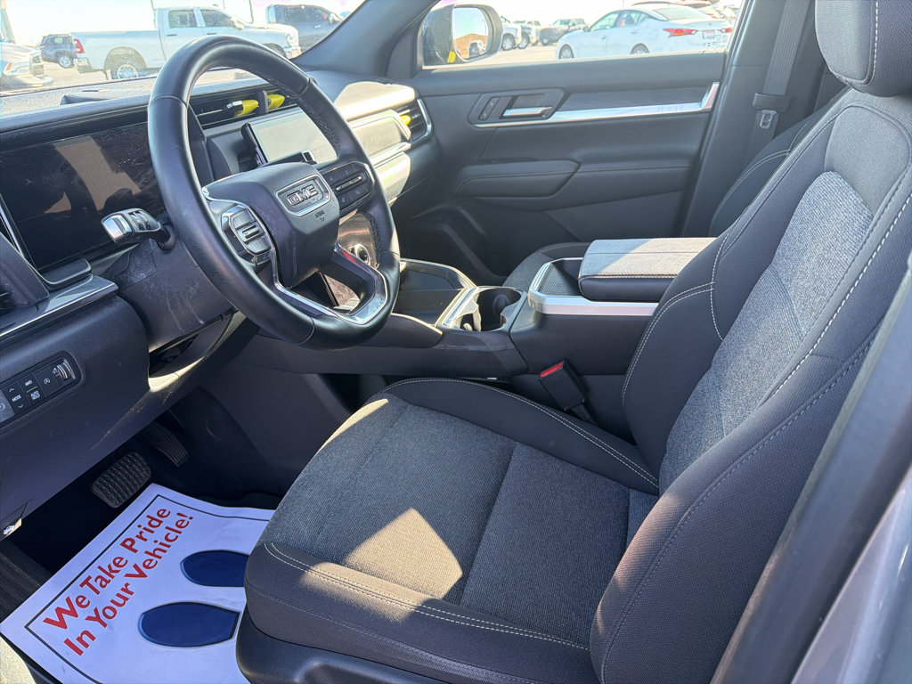 Used 2025 GMC Terrain Elevation AWD/4WD image 12