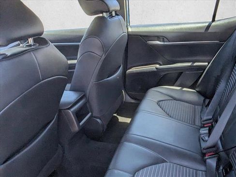 Used 2024 Toyota Camry SE FWD image 17