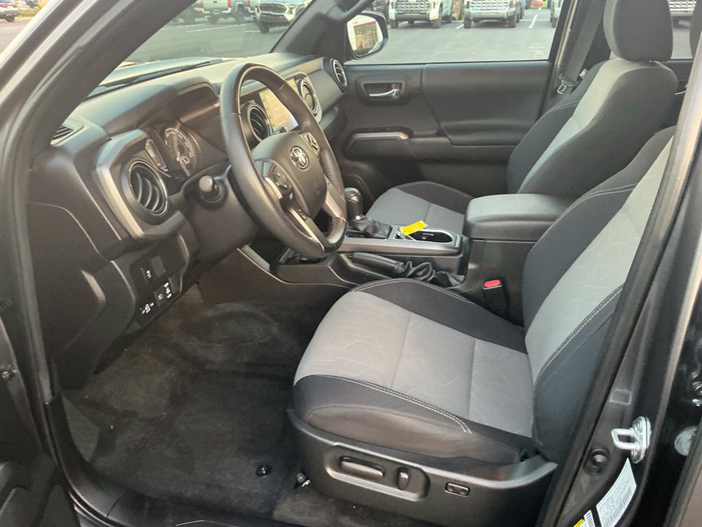 Certified 2022 Toyota Tacoma TRD Sport AWD/4WD image 21