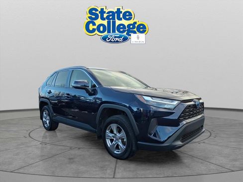 Used 2024 Toyota RAV4 XLE w/ Convenience Package image 3