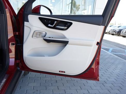 Used 2026 Mercedes-Benz GLC 300 image 17