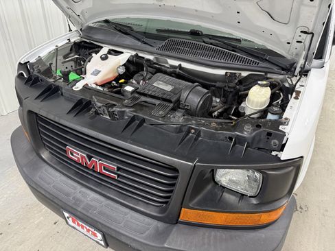 Used 2015 GMC Savana 2500 Extended image 16
