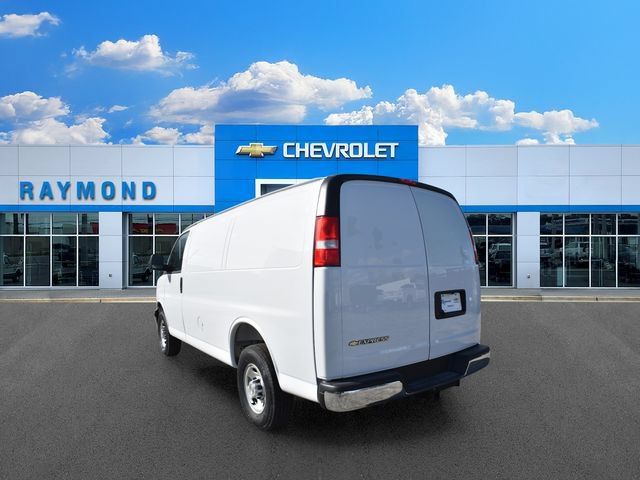 New 2026 Chevrolet Express 2500 w/ Driver Convenience Package RWD image 6
