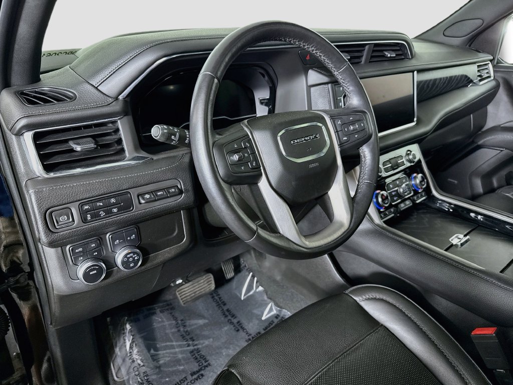 Used 2023 GMC Yukon Denali AWD/4WD image 9