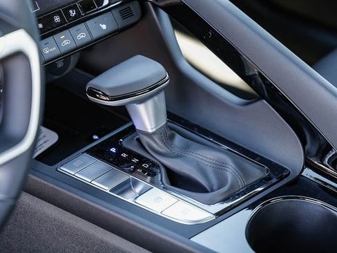 New 2026 Hyundai Elantra Limited FWD image 24