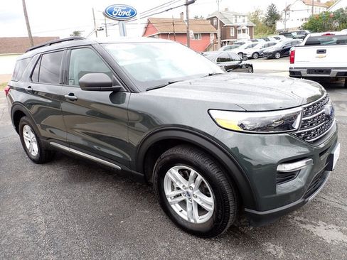 Certified 2022 Ford Explorer XLT w/ Equipment Group 202A image 8