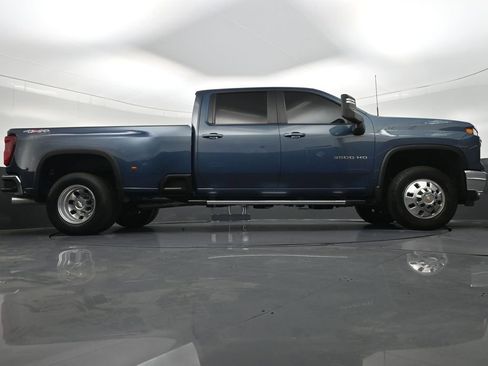 Used 2026 Chevrolet Silverado 3500 LT AWD/4WD image 32