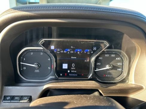 Certified 2021 GMC Sierra 3500 Denali w/ Denali Ultimate Package AWD/4WD image 5