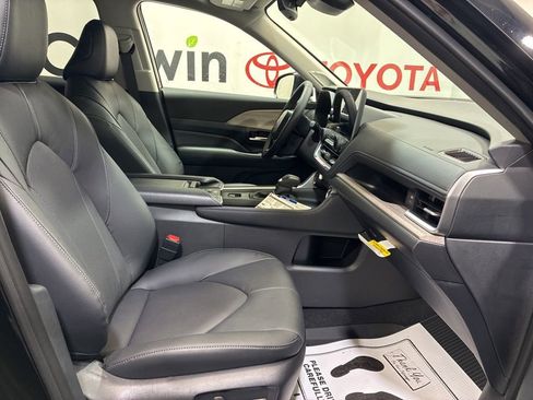 New 2026 Toyota Grand Highlander AWD image 12
