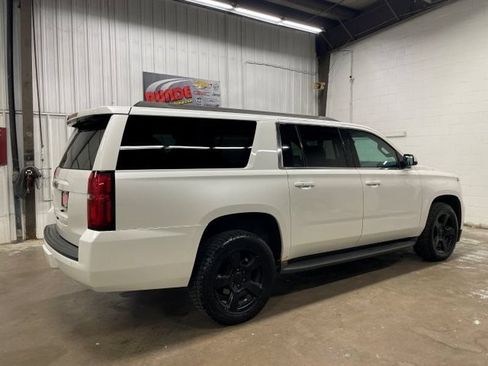 Used 2016 Chevrolet Suburban LT AWD/4WD image 7