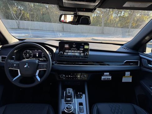 New 2025 Mitsubishi Outlander SEL Black Edition image 27