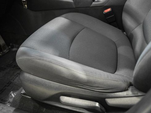 Used 2019 Toyota RAV4 LE w/ All Weather Liner Package AWD/4WD image 30