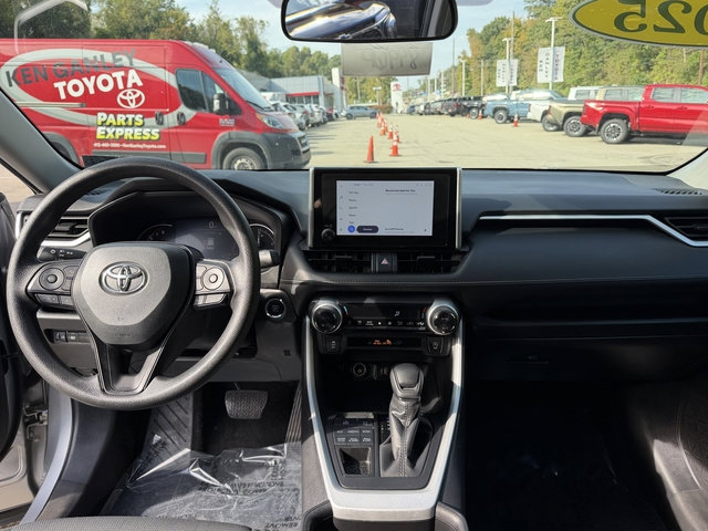 Certified 2025 Toyota RAV4 XLE AWD/4WD image 19