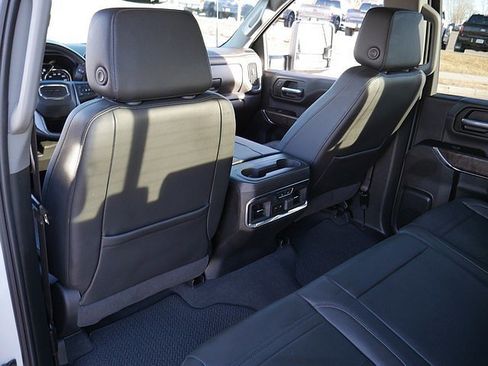 Used 2023 GMC Sierra 3500 Denali w/ Denali Ultimate Package image 15