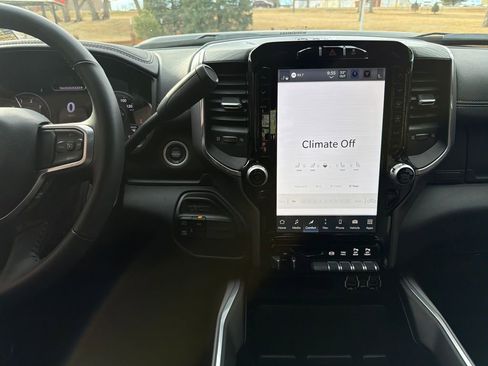 Used 2024 RAM 2500 Laramie w/ Night Edition image 26