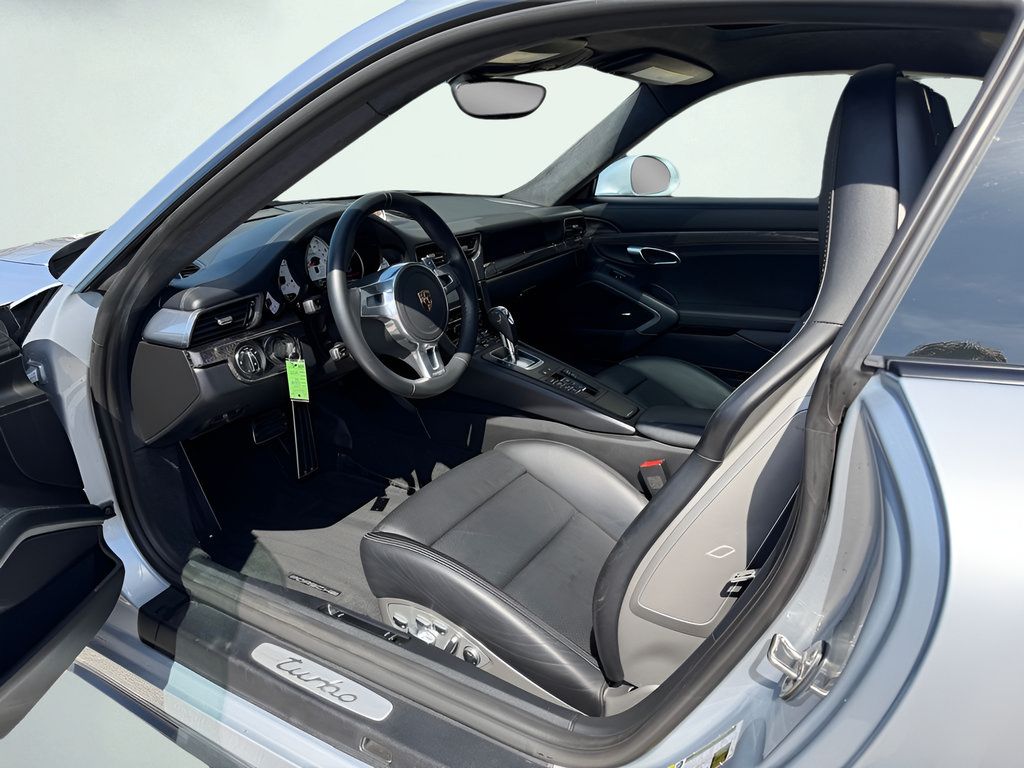 Used 2014 Porsche 911 Turbo AWD/4WD image 21