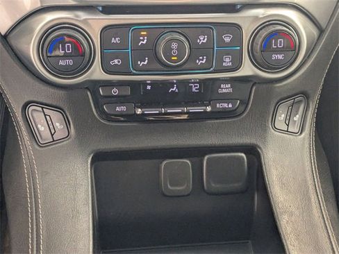 Used 2020 Chevrolet Suburban LT image 24