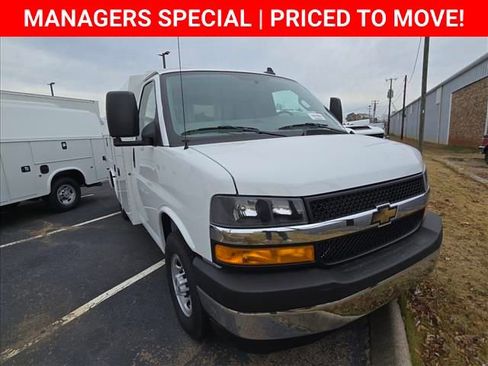 New 2025 Chevrolet Express 3500 w/ Power Convenience Package image 14