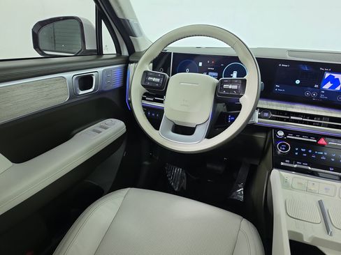 Used 2025 Hyundai Santa Fe Calligraphy FWD image 32