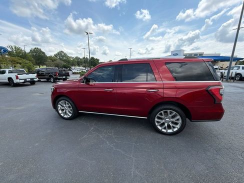 Used 2019 Ford Expedition Limited w/ Equipment Group 302A RWD image 17