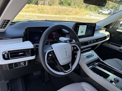 New 2026 Lincoln Aviator Reserve image 34