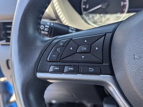 Used 2021 Nissan Sentra SV FWD image 19