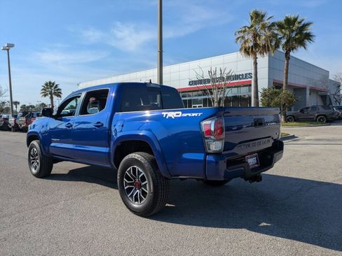 Used 2022 Toyota Tacoma TRD Sport w/ Technology Package image 8