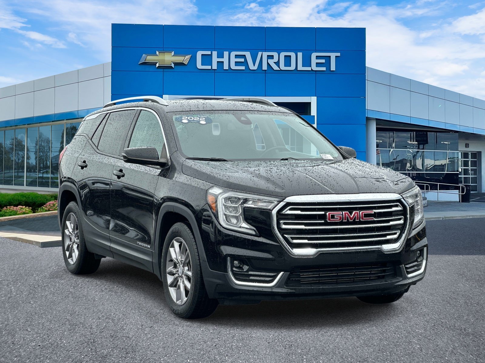 Certified 2022 GMC Terrain SLT FWD image 1