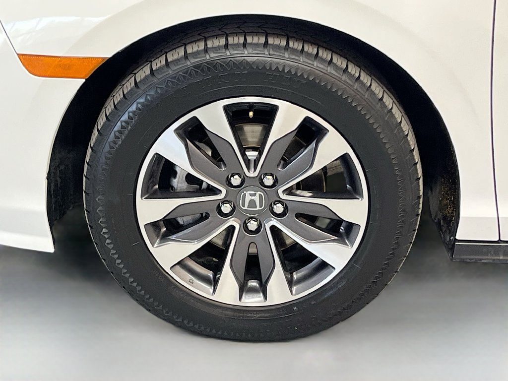 Used 2024 Honda Odyssey EX-L image 32