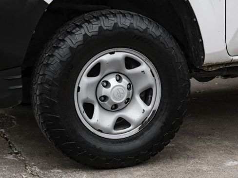 Used 2022 Toyota Tacoma SR image 53