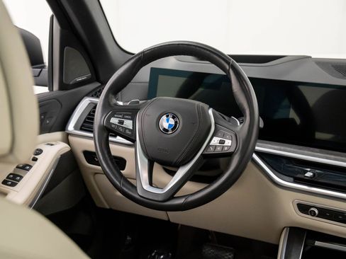 Certified 2024 BMW X5 xDrive40i w/ Premium Package image 10