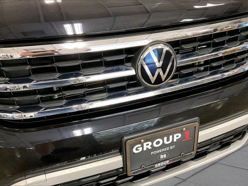 Used 2023 Volkswagen Atlas Cross Sport SE AWD/4WD image 29