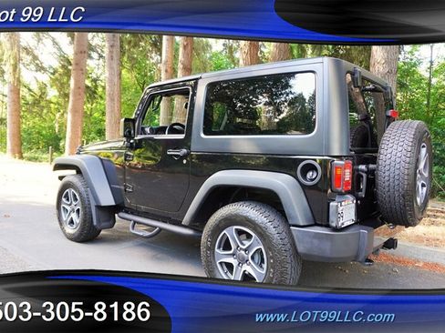 Used 2017 Jeep Wrangler Sport AWD/4WD image 11