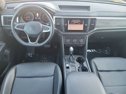 Used 2021 Volkswagen Atlas Cross Sport SE image 18