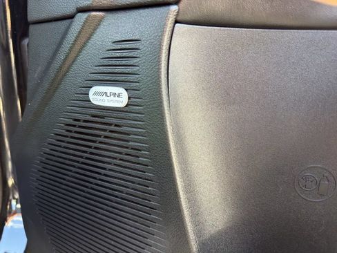Used 2017 Dodge Challenger R/T Plus RWD image 31
