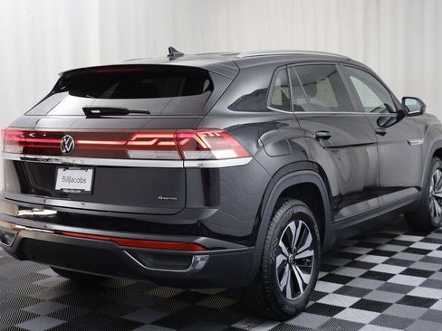 Used 2025 Volkswagen Atlas Cross Sport SE image 15