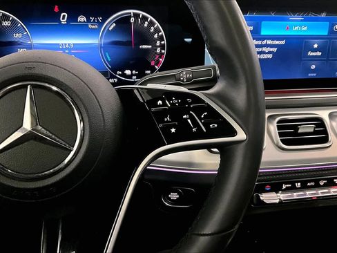 Used 2024 Mercedes-Benz GLE 450e 4MATIC image 25