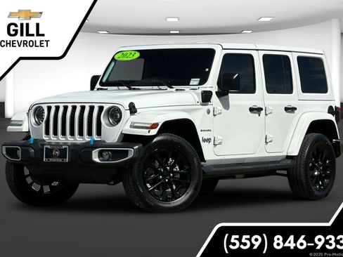 Used 2023 Jeep Wrangler Unlimited Sahara w/ Cold Weather Group AWD/4WD image 1