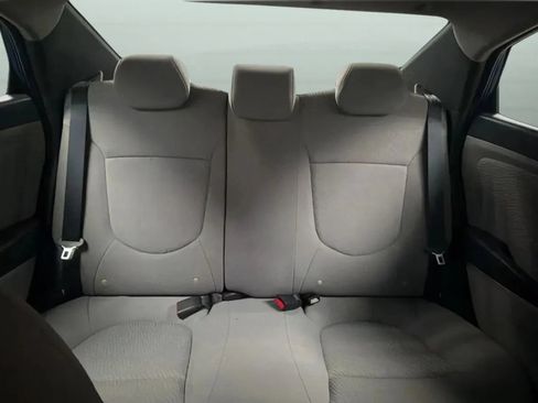 Used 2012 Hyundai Accent GLS w/ Premium Pkg 3 FWD image 17