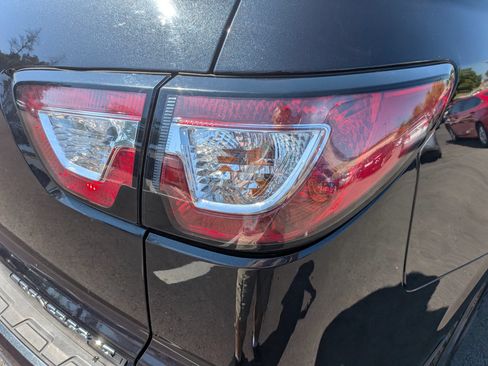Used 2014 Chevrolet Traverse LT AWD/4WD image 14
