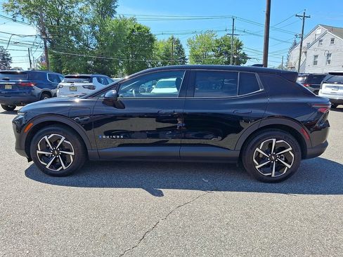 Used 2026 Chevrolet Equinox EV LT w/ Comfort Package FWD image 4