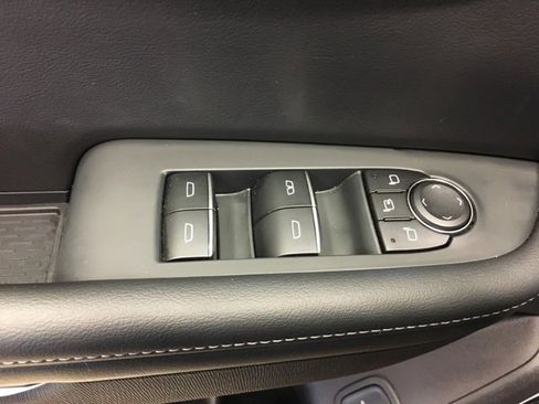 Used 2025 Buick Enclave Sport Touring image 44